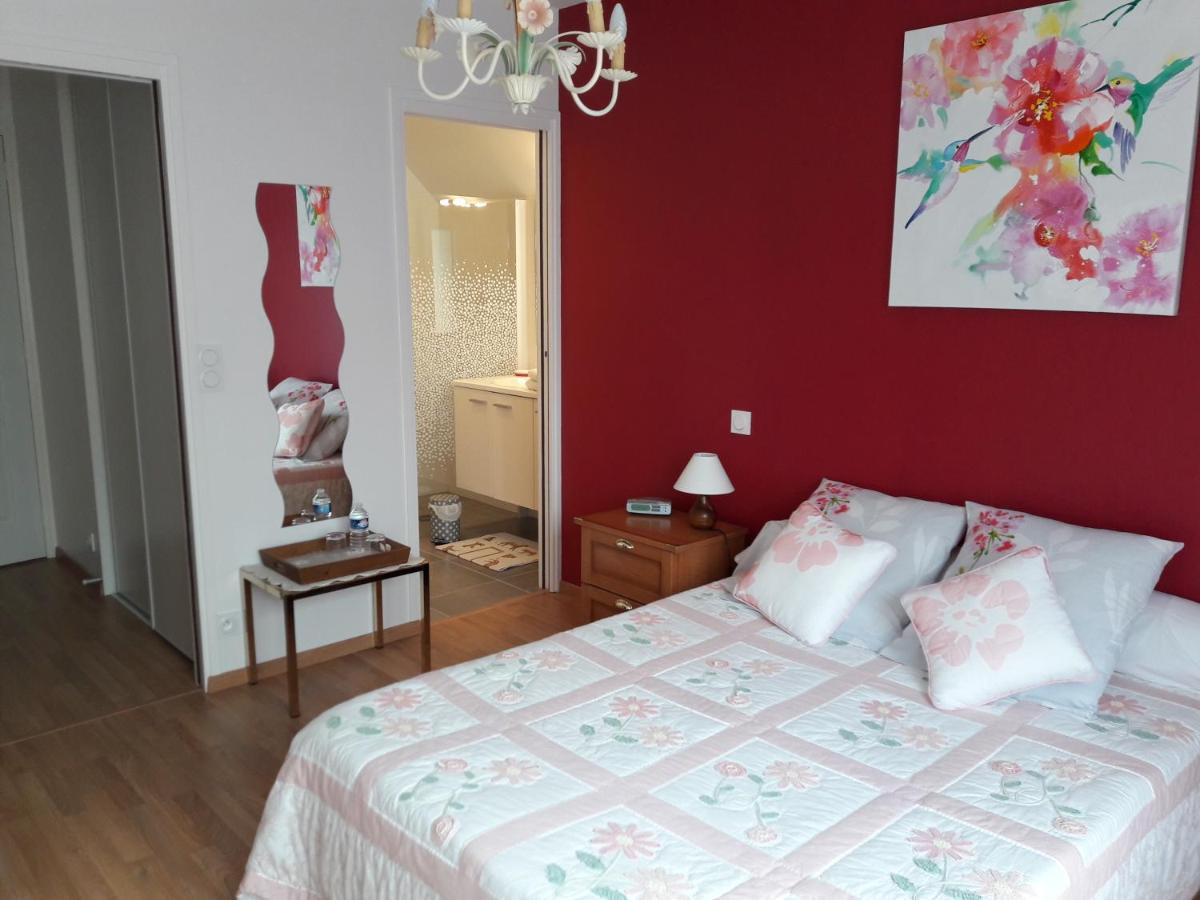 Chez Mt Et Jr Bed and Breakfast Vannes Exteriör bild